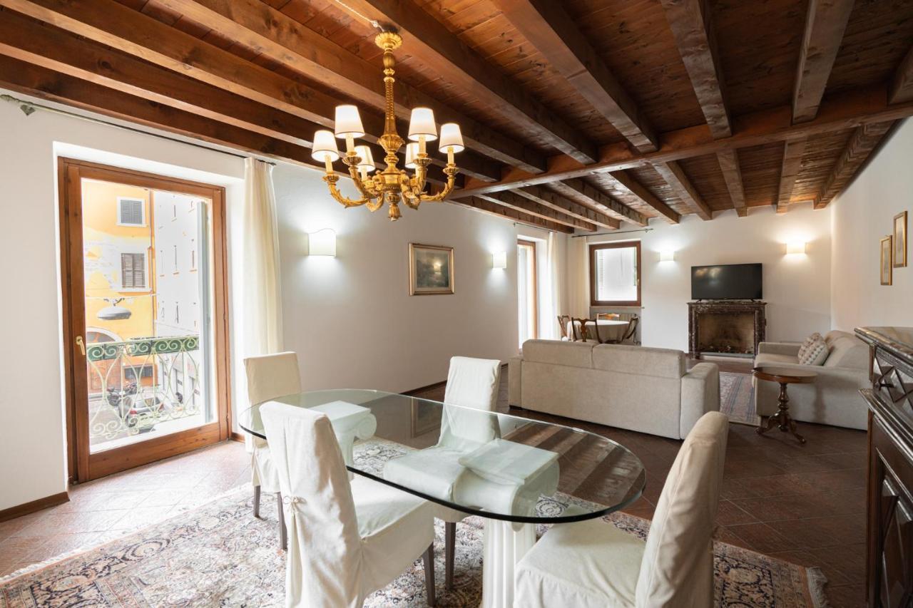 Domus - Centralissima E Antica Residenza Cappello Appartamento *