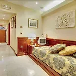 Regina Elena Apartment