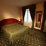 Hotel Croce Bianca