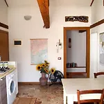 Bob And Jenny'S B&B