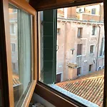 Zimmer House Venice