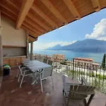 Bmp Apartment Deluxe 1 Jacuzzi Riscaldata Privata Vista Lago Di Garda