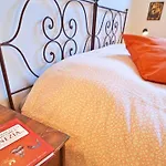 Mellina'S Terrace - Stylish House