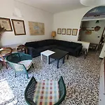 Casa Delle Conchiglie