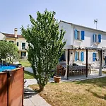 Ca Del Mar Rustico A Jesolo Con Giardino E Piscina Privati Ad Uso Esclusivo #
