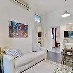 Accogliente Appartamento A Dorsoduro Con Giardino!
