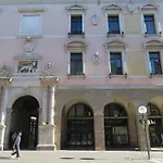 Foresteria Conti, Sulle Tracce Di Shakespeare