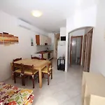 Apartments In Rosolina Mare 24940