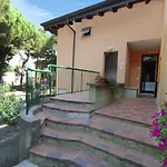 Locazione Turistica Villa Isotta-2