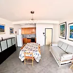 Fronte Mare Stupenda Terrazza Piramide Jesolo Lido Carraro Immobiliare - Family Apartments