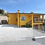 Red Apartment In Marciaga Di Costermano