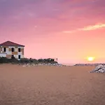 Residence Valbella Con Piscina
