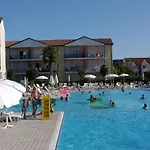 Apartments In Rosolina Mare 24854