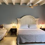 B&B Antique Maison