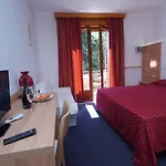 Hotel Alpi