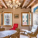 Elite Home Stunning Venetian Apt. Close Accademia