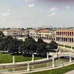 Casa Camilla City