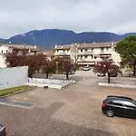 Lietta 4 Apartment