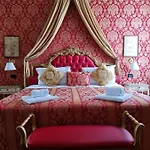 Luxury Suites In Venice-Friendly Venice Suites