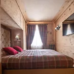 Cortina Deluxe Chalet R&R