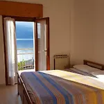 Casa Leo