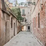 Gondola, San Giacomo