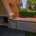 House With Pool And Parking 600M From The Sea