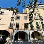 Accogliente Monolocale In Centro A Padova.