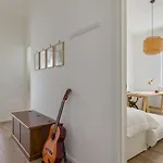 Lavinia Home Made Apartment