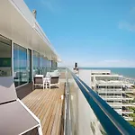 The Summer Houses Royal Suite