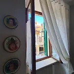 Via Mezzaterra 10