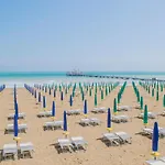 3 Bedroom Gorgeous Apartment In Bibione