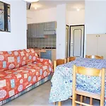 Belvilla By Oyo Snug Apartment With Garden