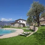 Villa Divina - Apt Prima Con Piscina E Vista Lago