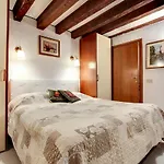 Leo Apartment Loc-03081