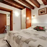 Leo Apartment Loc-03081