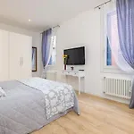 Rialto Bridge Luxury Apartment