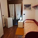 Monolocale In Villa Con Giardino Vicino Al Centro