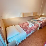 App4Rent Saturno 4 - Family Apartment, Wifi, Parking