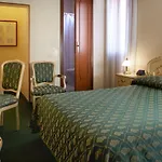 Hotel Commercio & Pellegrino