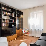 Flats4Rent Luca