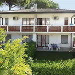 Apartment In Bibione 38359