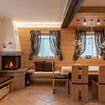 Casera Moda Luxury Chalet