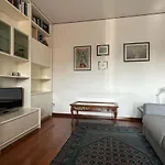 Blue Rosa Flat