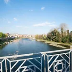 Appartamento Al Ponte Di Luigi Viscovo