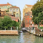 Palazzo San Samuele - Elegant Apartment In San Marco