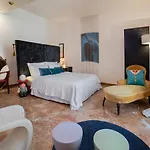Billie'S Flat Red - Art & Design Apt In Verona Historic Centre