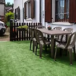 Gardaland Holiday Home*****