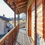2 Bedroom Lovely Home In Zorzoi