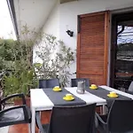 Villetta Mazzini Front Lake - Happy Rentals